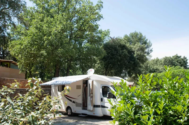 Emplacement Sans Électricité : 1 Voiture + Tente