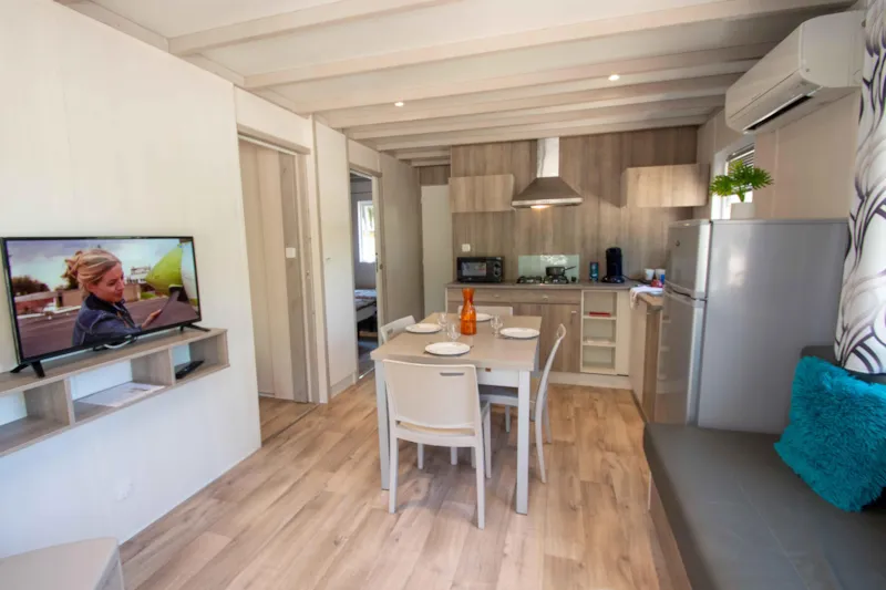 Chalet "Modern"       Proche De La Vie Du Camping