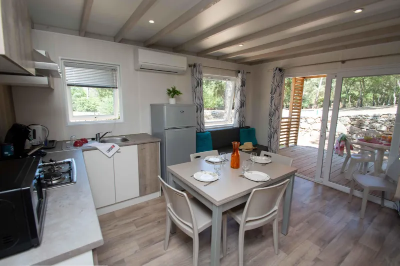 Chalet "Modern"       Proche De La Vie Du Camping