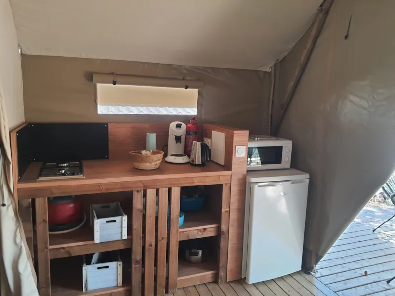 Eco-Lodge "Le Safari"        La Tête Dans La Nature En Famille