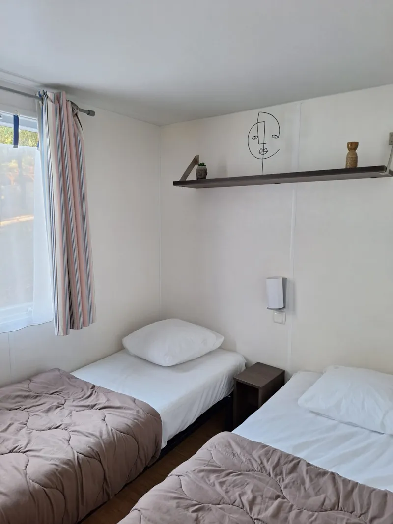 Mobil-Home "Confort"       Proche De La Vie Du Camping