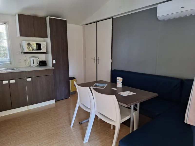 Mobil-Home "Confort"       Proche De La Vie Du Camping