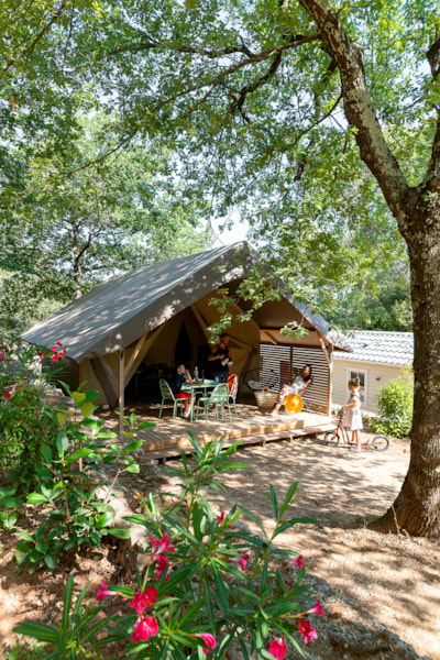 ECO-LODGE "le Safari"