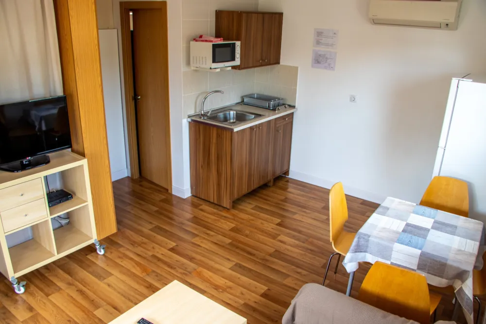 Accommodation - Bungalow Basic Family - Wecamp Jávea