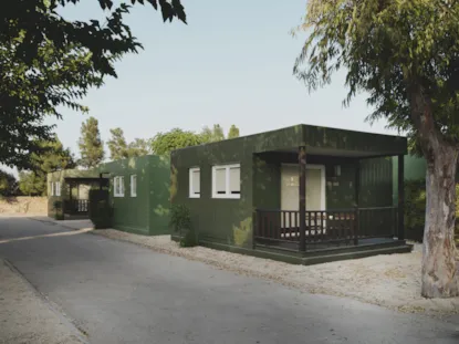 Bungalow Basic Couple