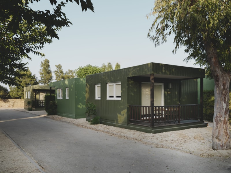 Bungalow Basic couple