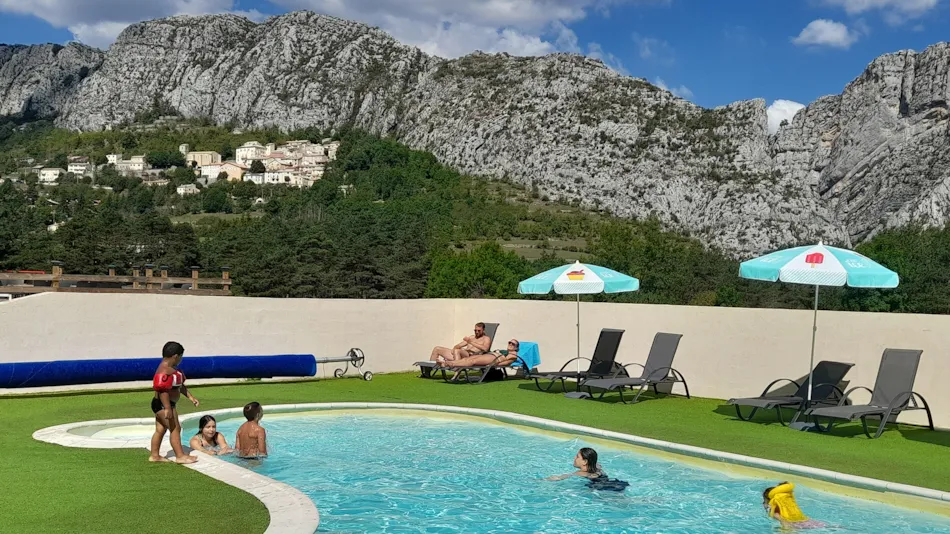 Camping Tikayan La Pinatelle