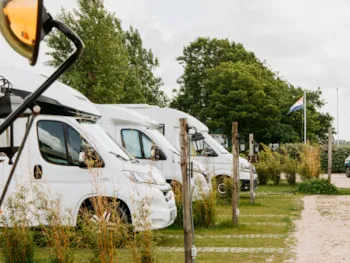 Stellplatz - Stellplatz Für Wohnmobile - - Camping De Tulpenweide