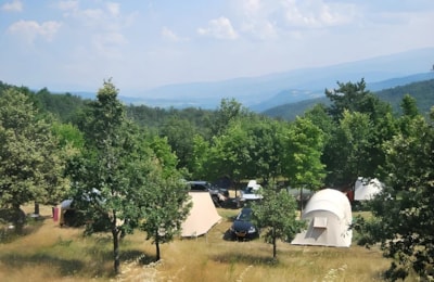 Pitch tent + 1 car — 1