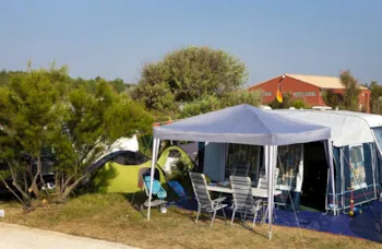 Stellplatz - Stellplatz Pauschale Phare Ouest *** - YELLOH! VILLAGE - LE SERIGNAN-PLAGE