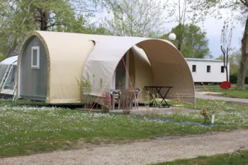 Mietunterkunft - Zelt Komfort - 2 Schlafzimmer - Ohne Sanitäre Anlagen - ROMANEE Cochards