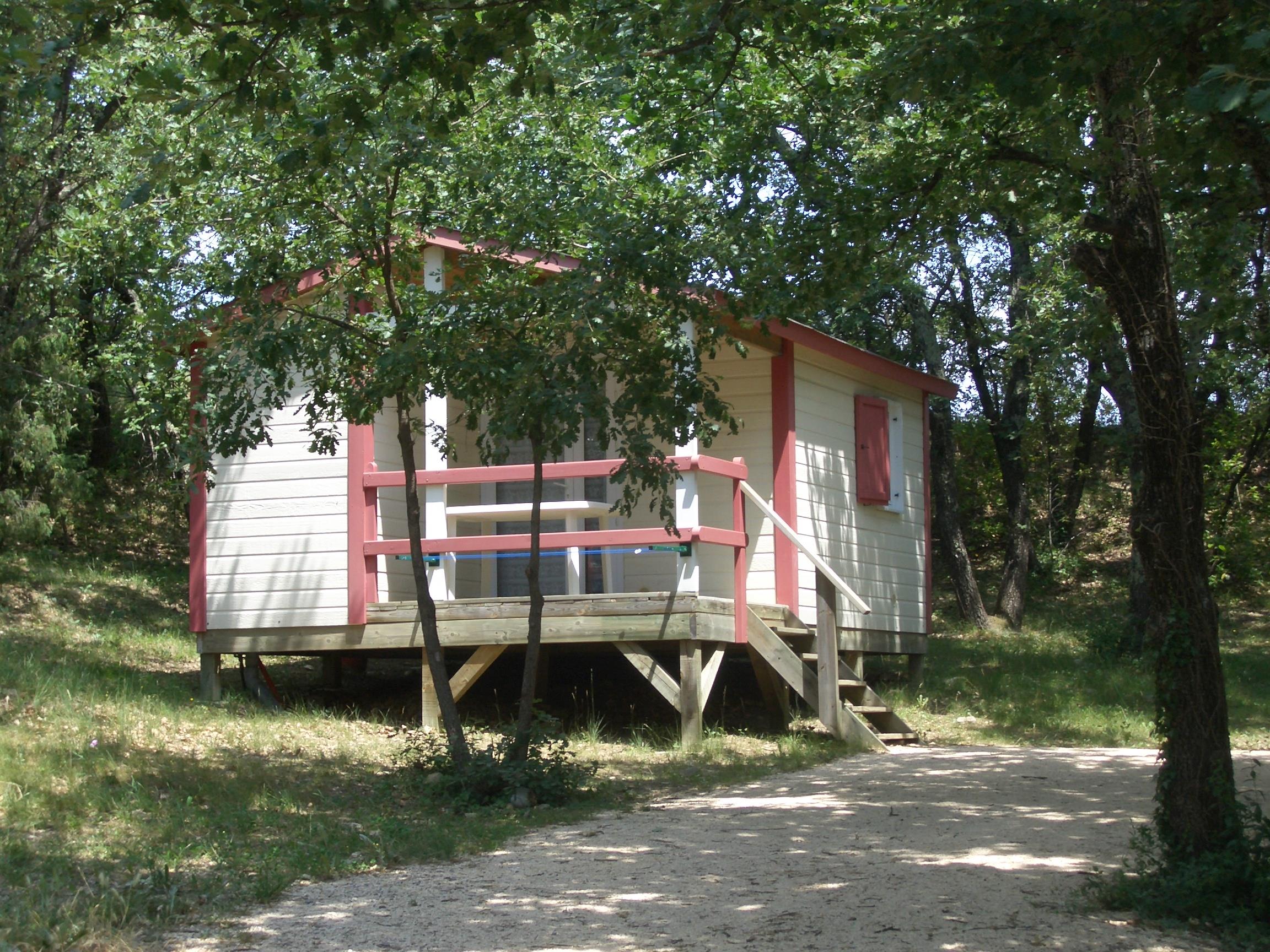 Location - Chalet Capucine 4 Pers. + 1 Enfant - Camping Domaine de Gaujac Location - Chalet Capucine 4 Pers. + 1 Enfant - Camping Domaine de Gaujac