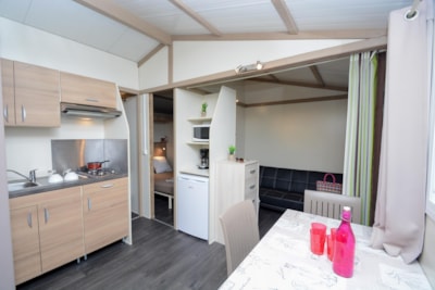 PRESTIGE 1 Air-conditioned CHALET 20 m² / TV — 4