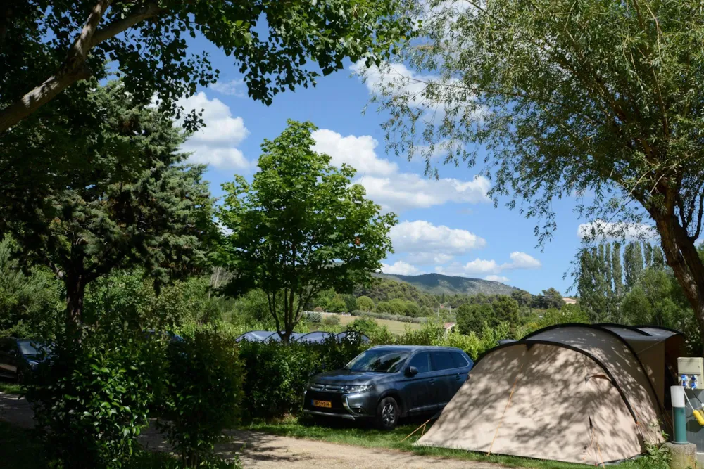 Pitch - Forfait Standard Emplacement  + Électricité 10A , Tente - Camping L'Oasis du Verdon