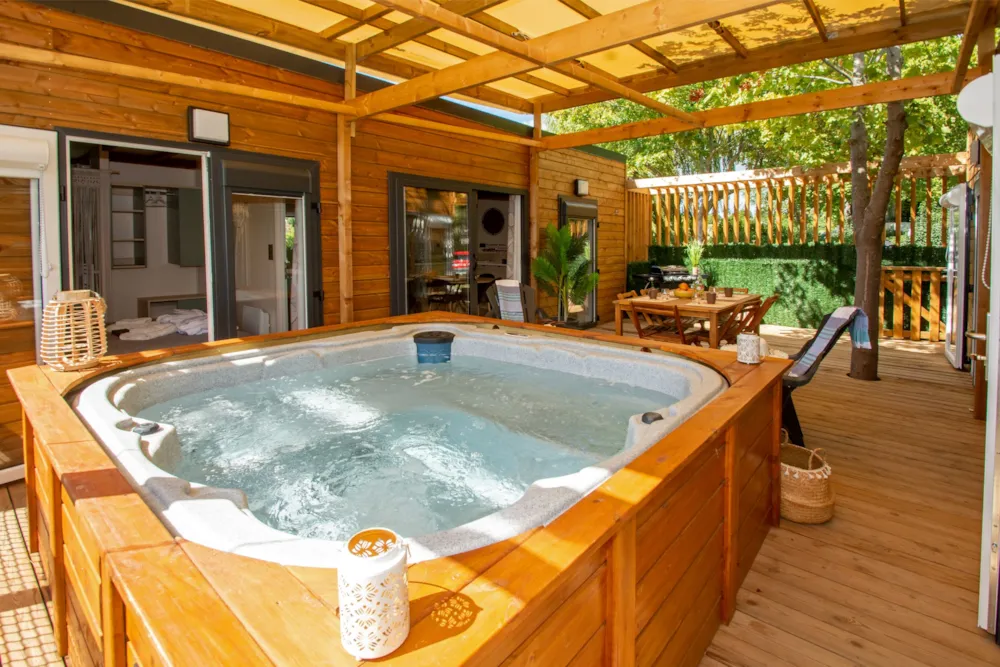 Accommodation - Premium Luxe Air-Conditioning 50 M² Spa / Tv / Lv / Bbq - Camping L'Oasis du Verdon