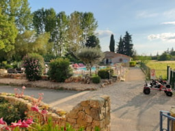 Camping L'Oasis du Verdon - image n°3 - Roulottes