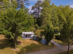 Pitch - Pitch For A Tent, Caravan Or Campervan - Camping Château Le Haget