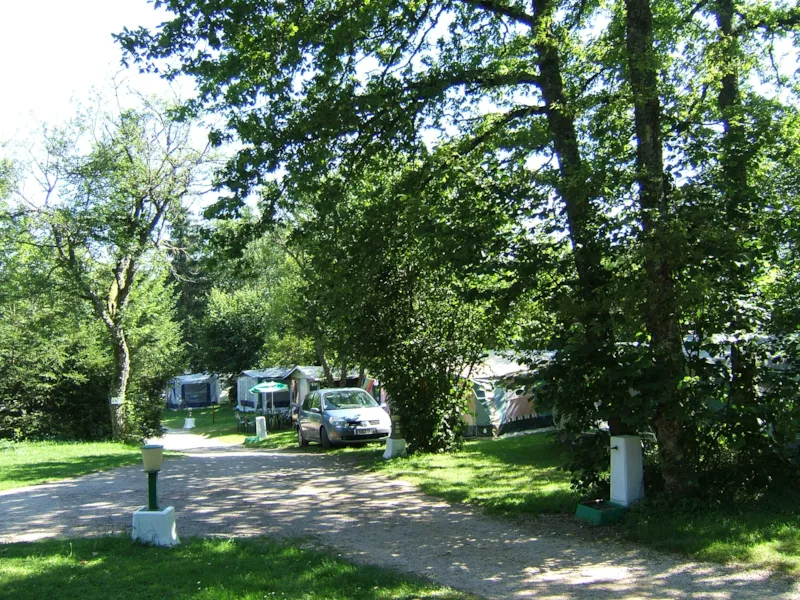 Forfait Confort (2 Pers, 1 Emplacement) Avec Électricité