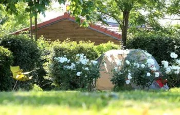 Stellplatz - Pauschale : Stellplatz + Strom - Camping Les Grésillons