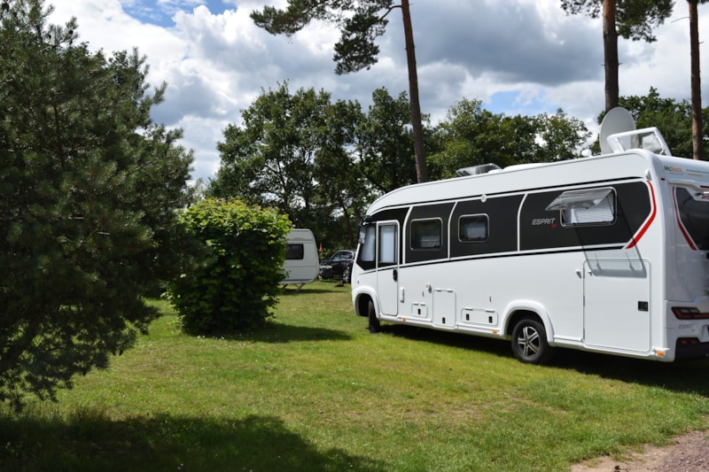 Pitch for caravan/mobile home 150m²