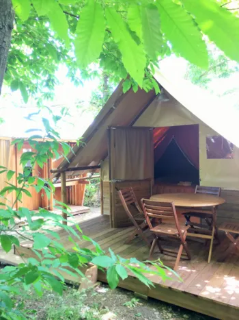 Location - Cabanon . - Camping La Châtaigneraie