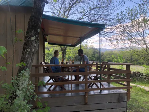 Mietunterkunft - Kiwi-Familienhütte – 5/6 Personen - image n°4 - Camping La Châtaigneraie