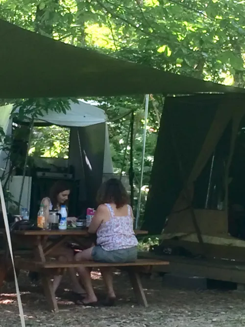 Mietunterkunft - Zelt Castor - image n°3 - Camping La Châtaigneraie