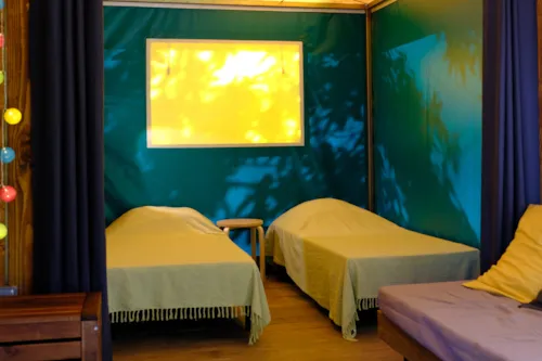 Mietunterkunft - Kiwi-Familienhütte – 5/6 Personen - image n°3 - Camping La Châtaigneraie