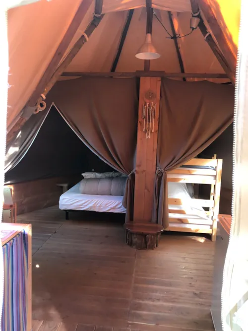 Huuraccommodatie(s) - Tipi - image n°4 - Camping La Châtaigneraie