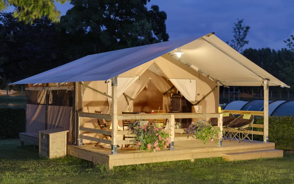 Huuraccommodatie(s) - Bungalowtent + Terras 10M²  Zonder Sanitair - Camping Le Diben