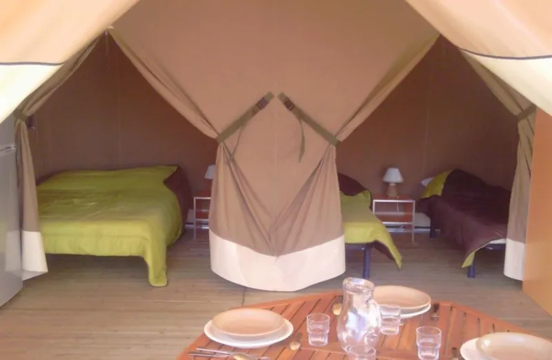 Bungalow Toilé  - 30M² - 2 Chambres Sans Sanitaires + Terrasse