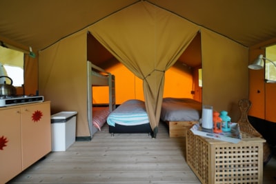 Safari tent ( without toilet blocks)