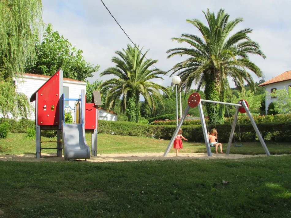 CAMPING MENDI AZPIAN