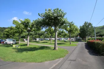 Stellplatz - Emplacement 90/100 M2 - CAMPING MENDI AZPIAN