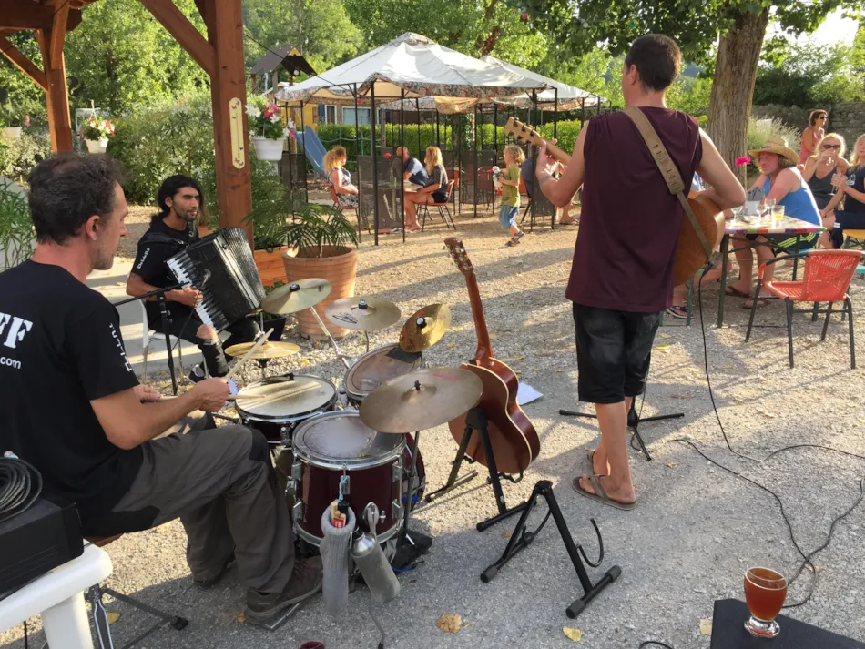 Camping Les Chapelains