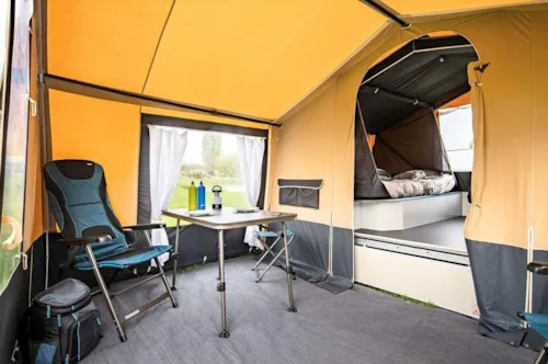 Mietunterkunft - Faltcaravan La Francaise | 2 Schlafzimmer - image n°2 - Camping Les Chapelains