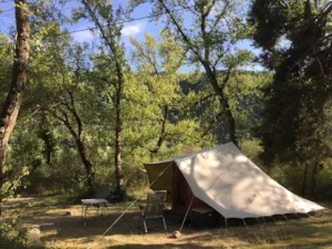 Emplacement - Single pitch (1 tent) - Camping Les Chapelains