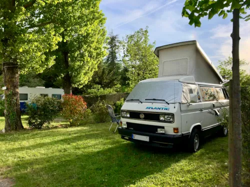 Stellplatz - Stellplatz Für Wohnmobil Oder Van, Höhe <2M - image n°5 - Camping Les Chapelains
