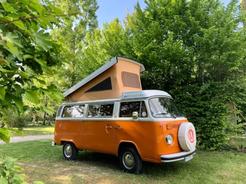 Stellplatz - Stellplatz Für Wohnmobil Oder Van, Höhe <2M - image n°2 - Camping Les Chapelains