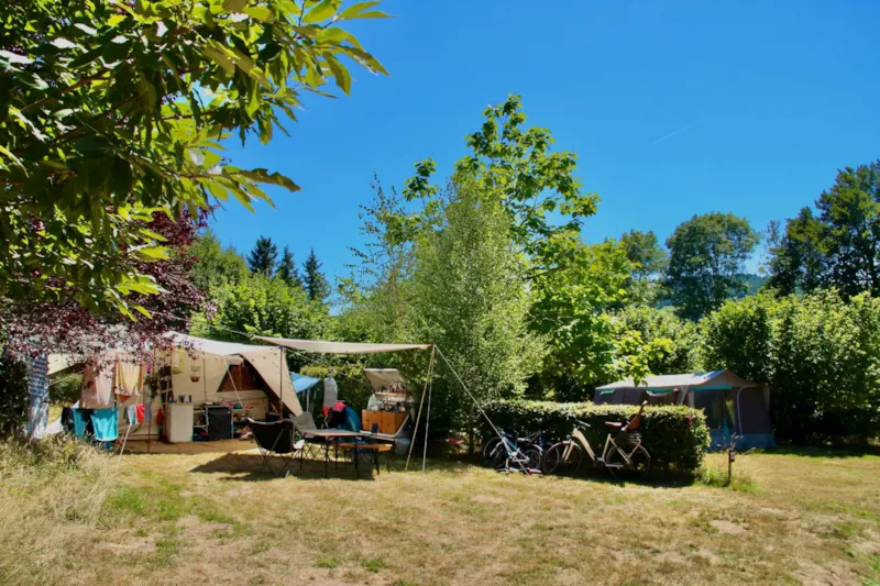 Emplacement Tente + Voiture + Electricité