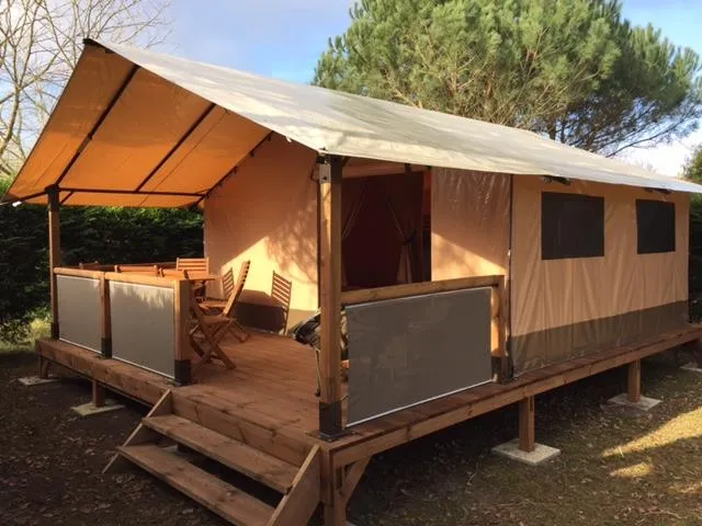 Lodge Victoria Avec Utilisation Des Sanitaires Et Éviers Du Camping