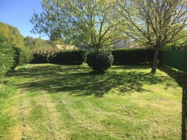 Emplacement Avec Électricité