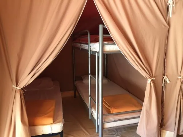 Lodge Canada Avec Utilisation Des Sanitaires Et Éviers Du Camping