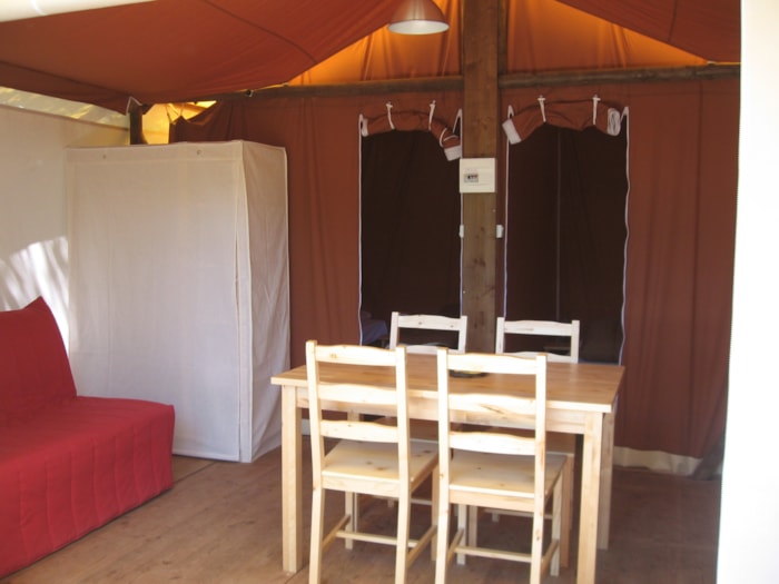 Tente Sur Pilotis   ( Sanitaire Collectif, Maxi 2 Adultes )