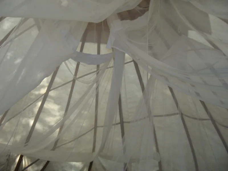 Yourte Romantique -  Sanitaire Collectif