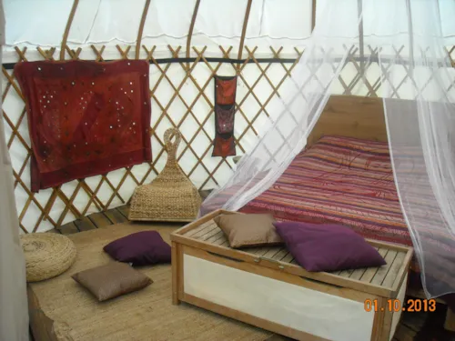 Mietunterkunft - Yourte Ohne Sanitäranlagen - image n°3 - Camping Mille Etoiles
