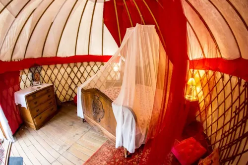 Mietunterkunft - Romantic Mongolian Yurt - Ohne Sanitäranlagen - image n°8 - Camping Mille Etoiles