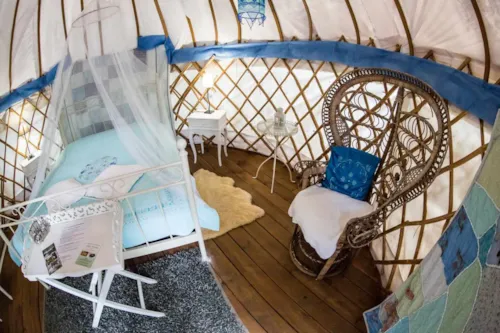 Mietunterkunft - Romantic Mongolian Yurt - Ohne Sanitäranlagen - image n°9 - Camping Mille Etoiles