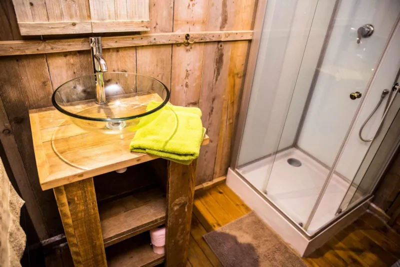 Safari Lodge Tucana  ( Avec Sanitaire , Maxi 3 Adultes )