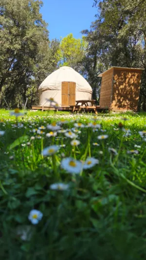 Locatif - Yourte ohne Sanitäranlagen - Camping Mille Etoiles